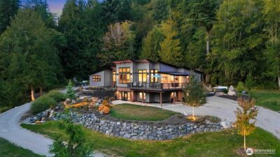 322 Manley Road , Bellingham, WA 98229