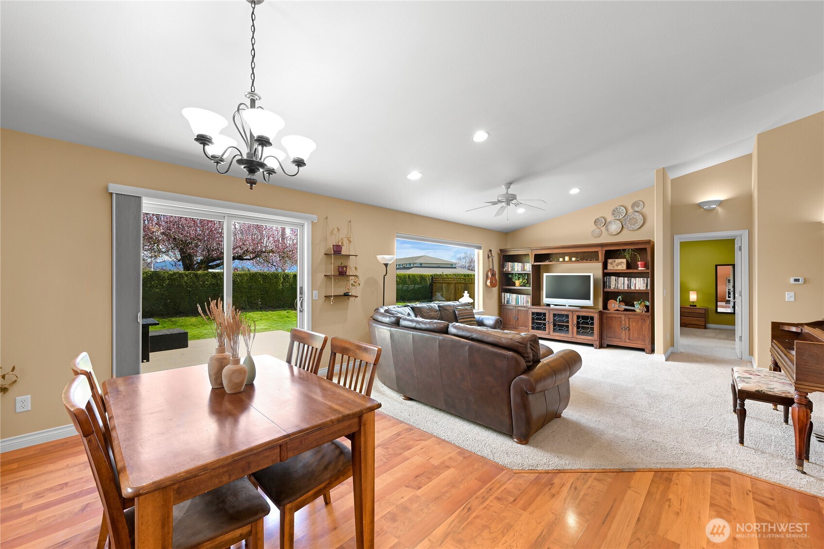 2002 Heartland Drive , Lynden, WA 98264