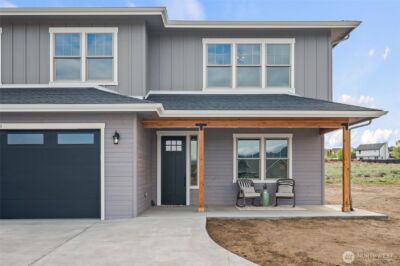 2516 Plateau Drive , East Wenatchee, WA 98802 - Photo 2