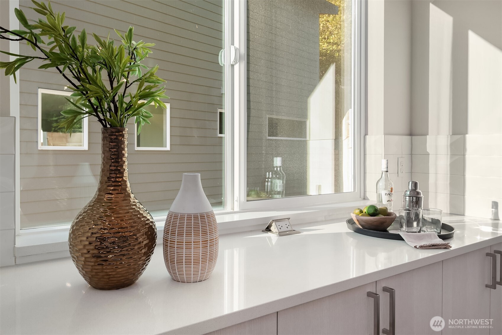 4570 22nd Avenue SW, Seattle, WA 98106