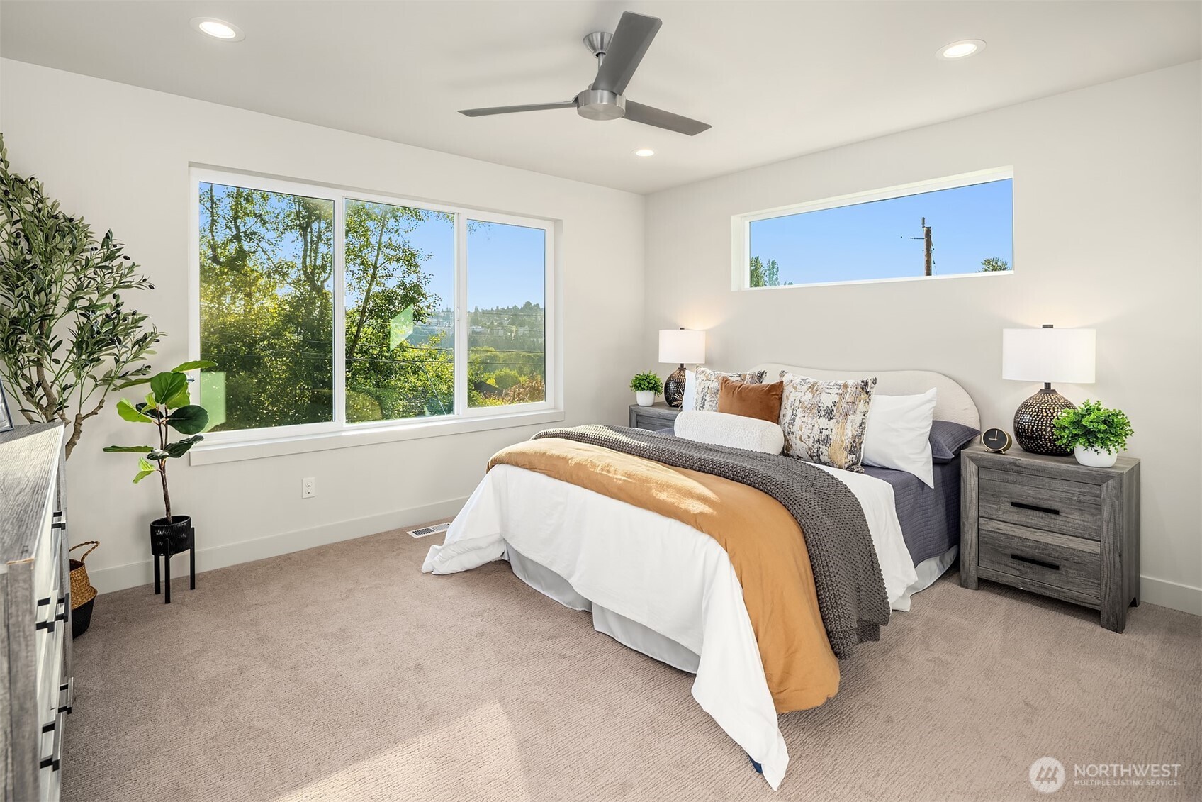 4570 22nd Avenue SW, Seattle, WA 98106