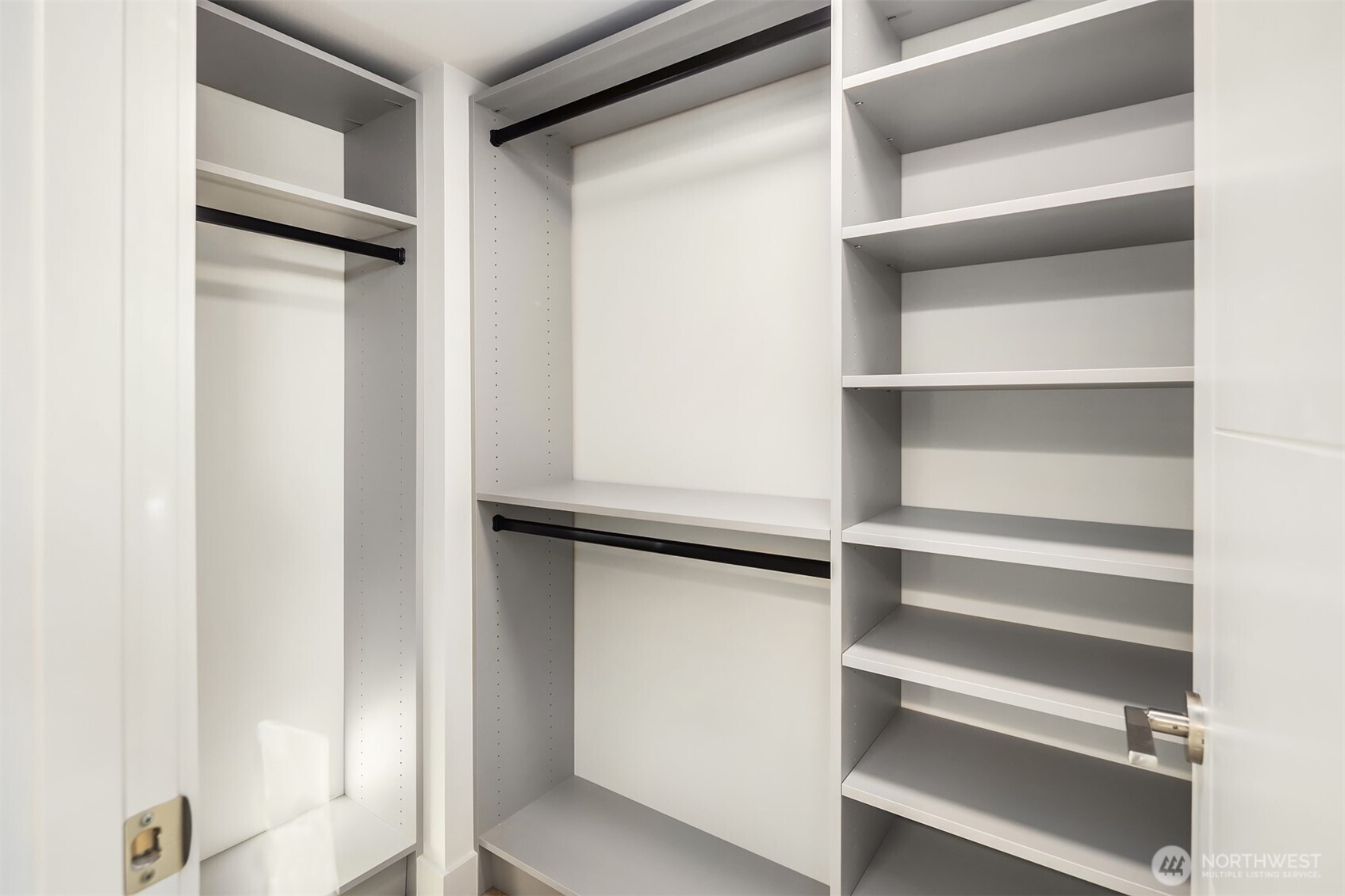 4570 22nd Avenue SW, Seattle, WA 98106