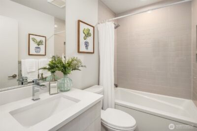 4570 22nd Avenue SW, Seattle, WA 98106 - Photo 29