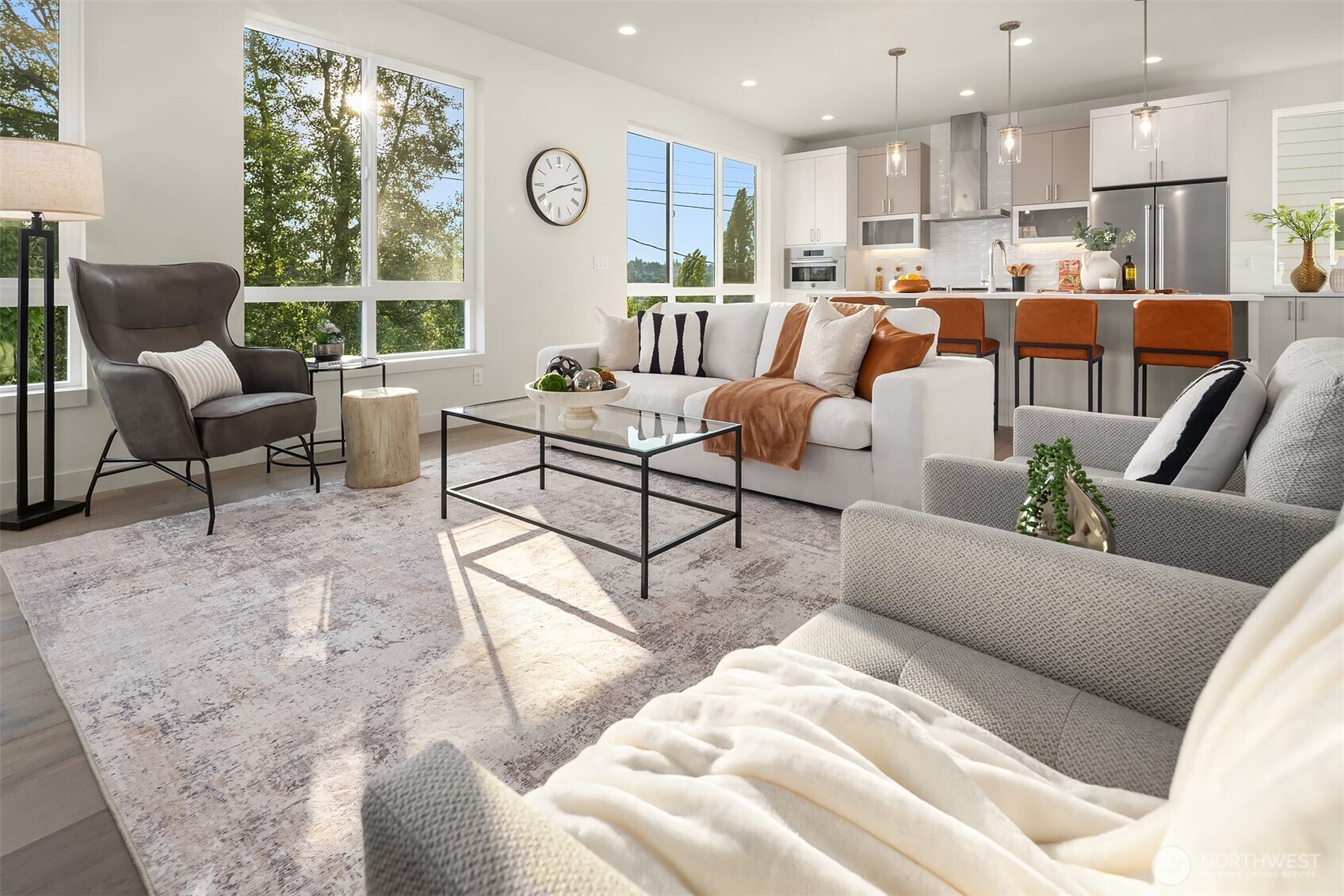 4570 22nd Avenue SW, Seattle, WA 98106