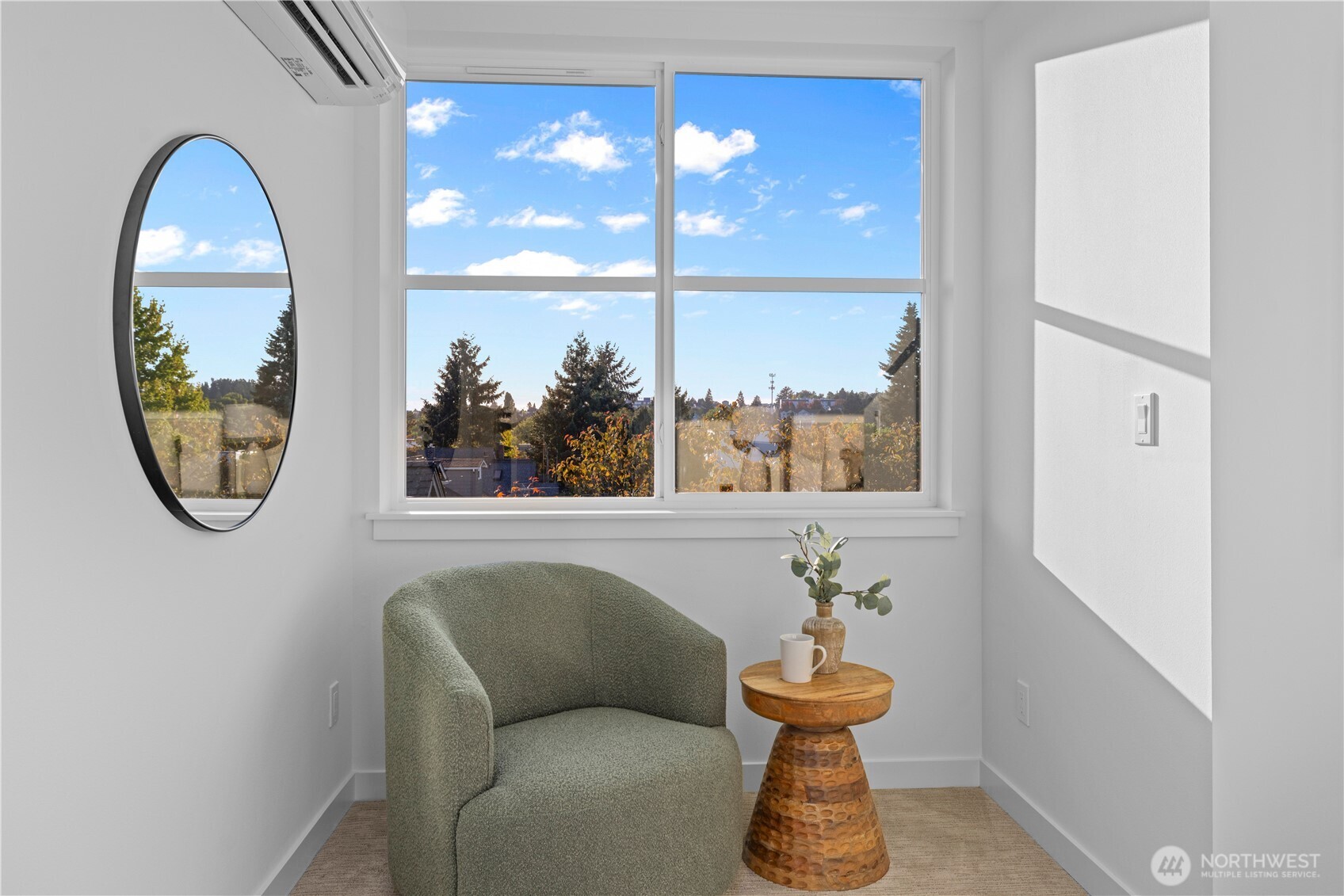 1704 A N 47th Street , Seattle, WA 98103