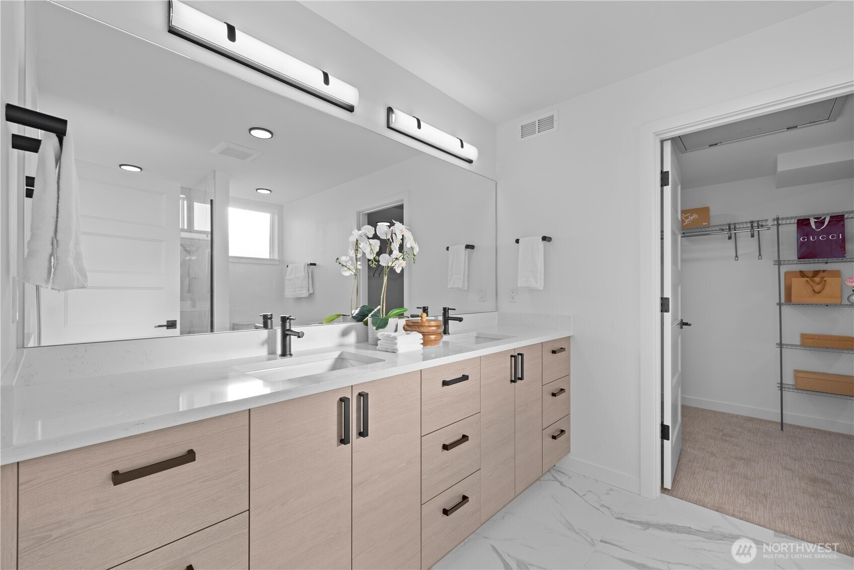 1704 A N 47th Street , Seattle, WA 98103