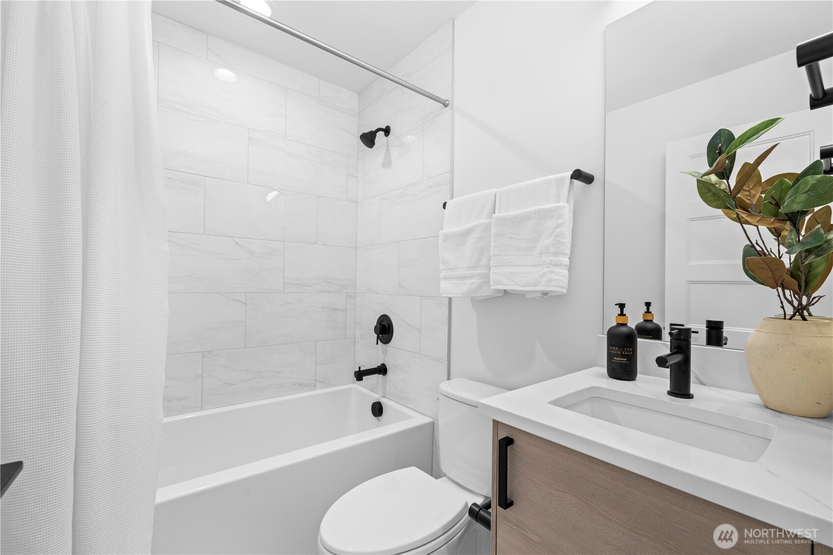 1704 A N 47th Street , Seattle, WA 98103