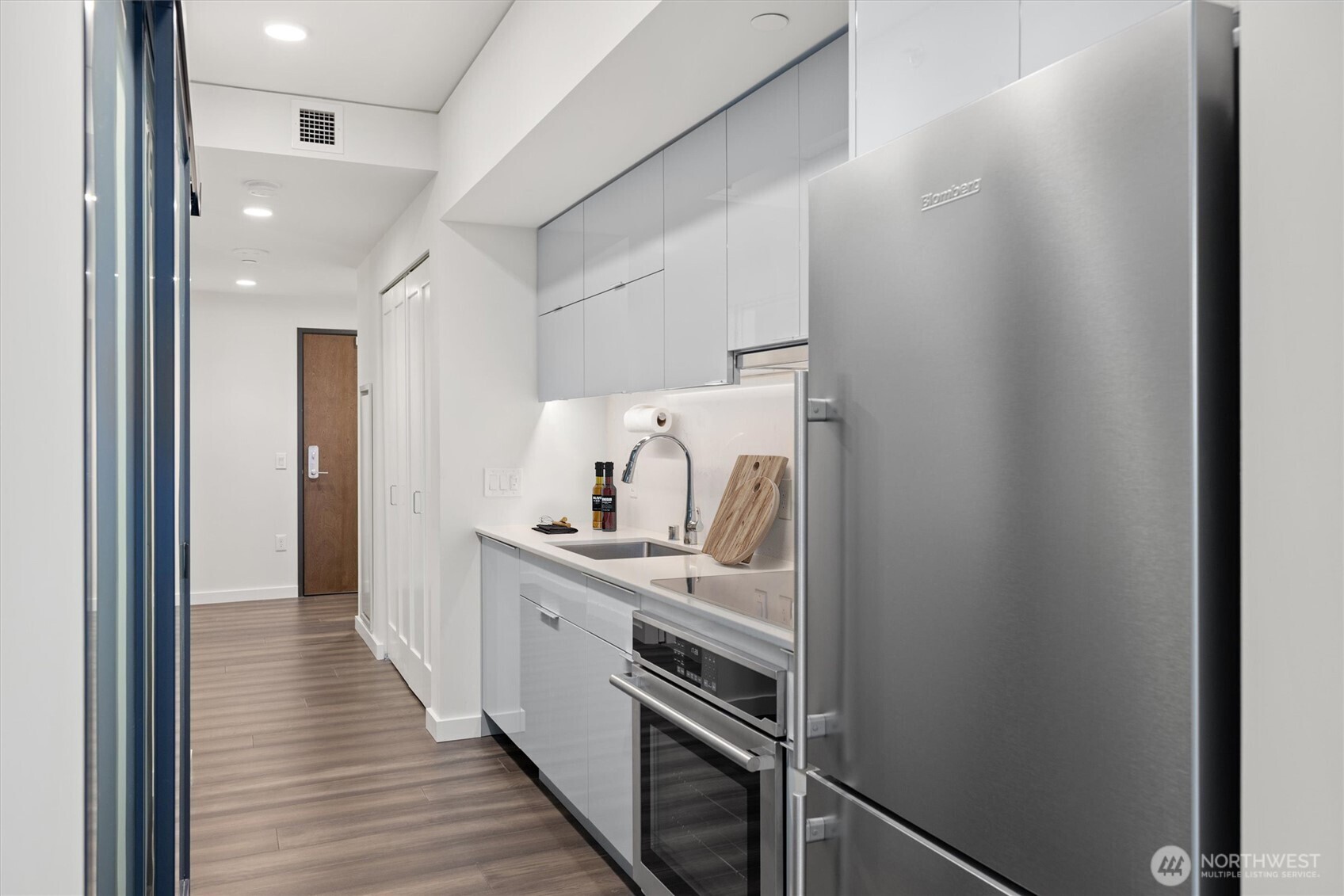 450 S Main Street #506, Seattle, WA 98104