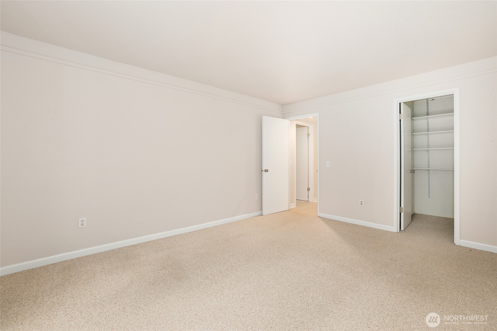 2940 Kennewick Place NE, Renton, WA 98056