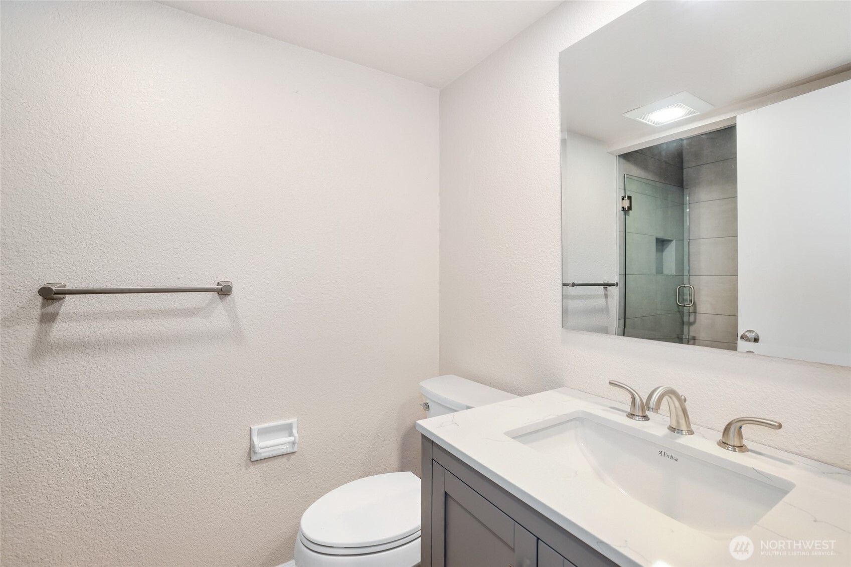 2940 Kennewick Place NE, Renton, WA 98056