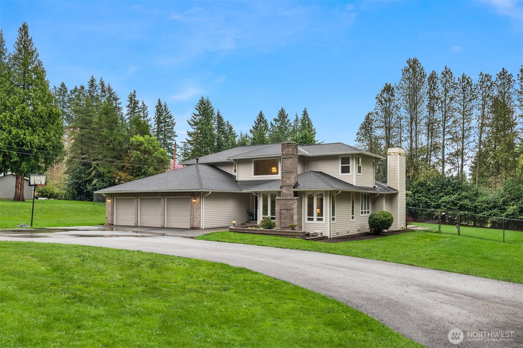 16005 NE 160th Street , Woodinville, WA 98072-2551