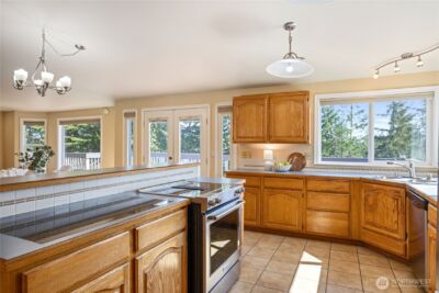261 E Rainier Court , Allyn, WA 98524 - Photo 14