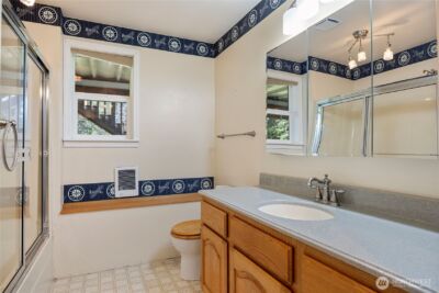 261 E Rainier Court , Allyn, WA 98524 - Photo 30