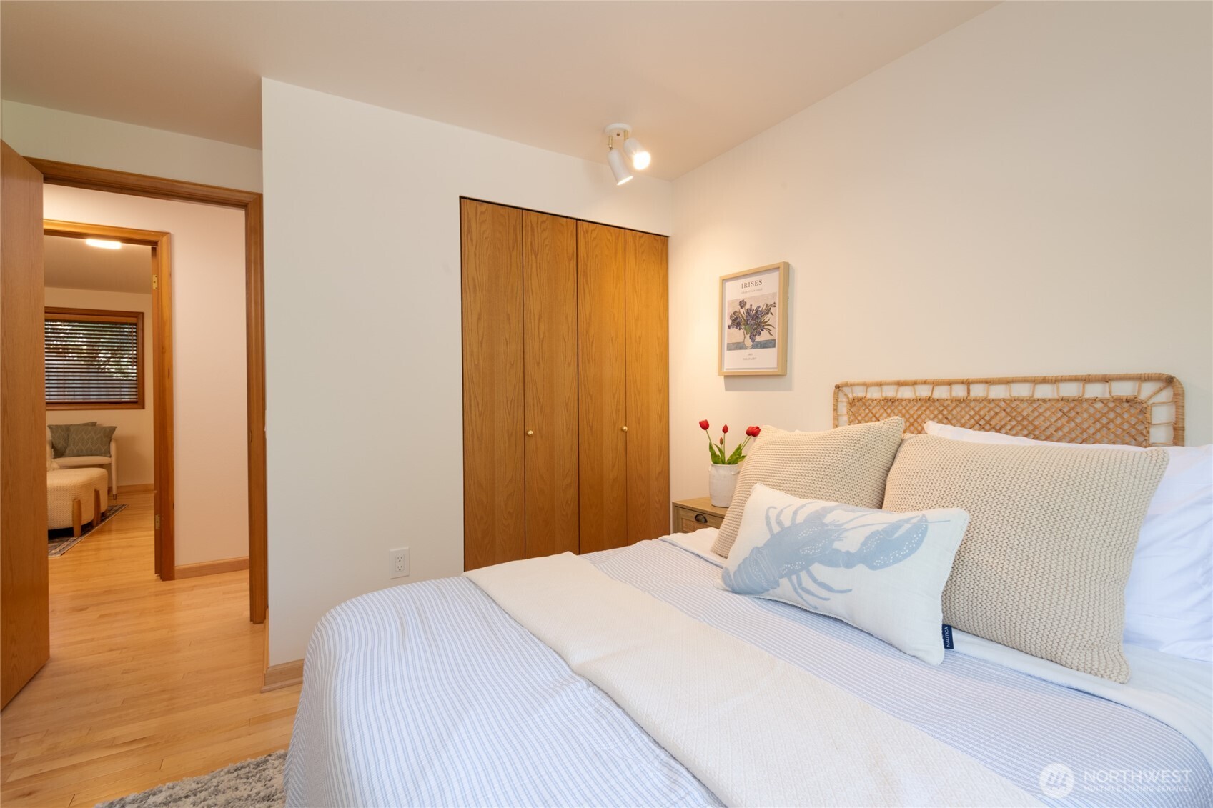 8608 Main Street , Edmonds, WA 98026