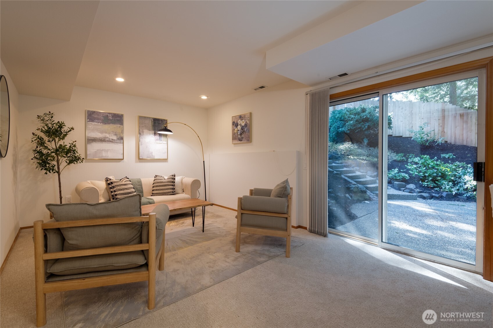 8608 Main Street , Edmonds, WA 98026