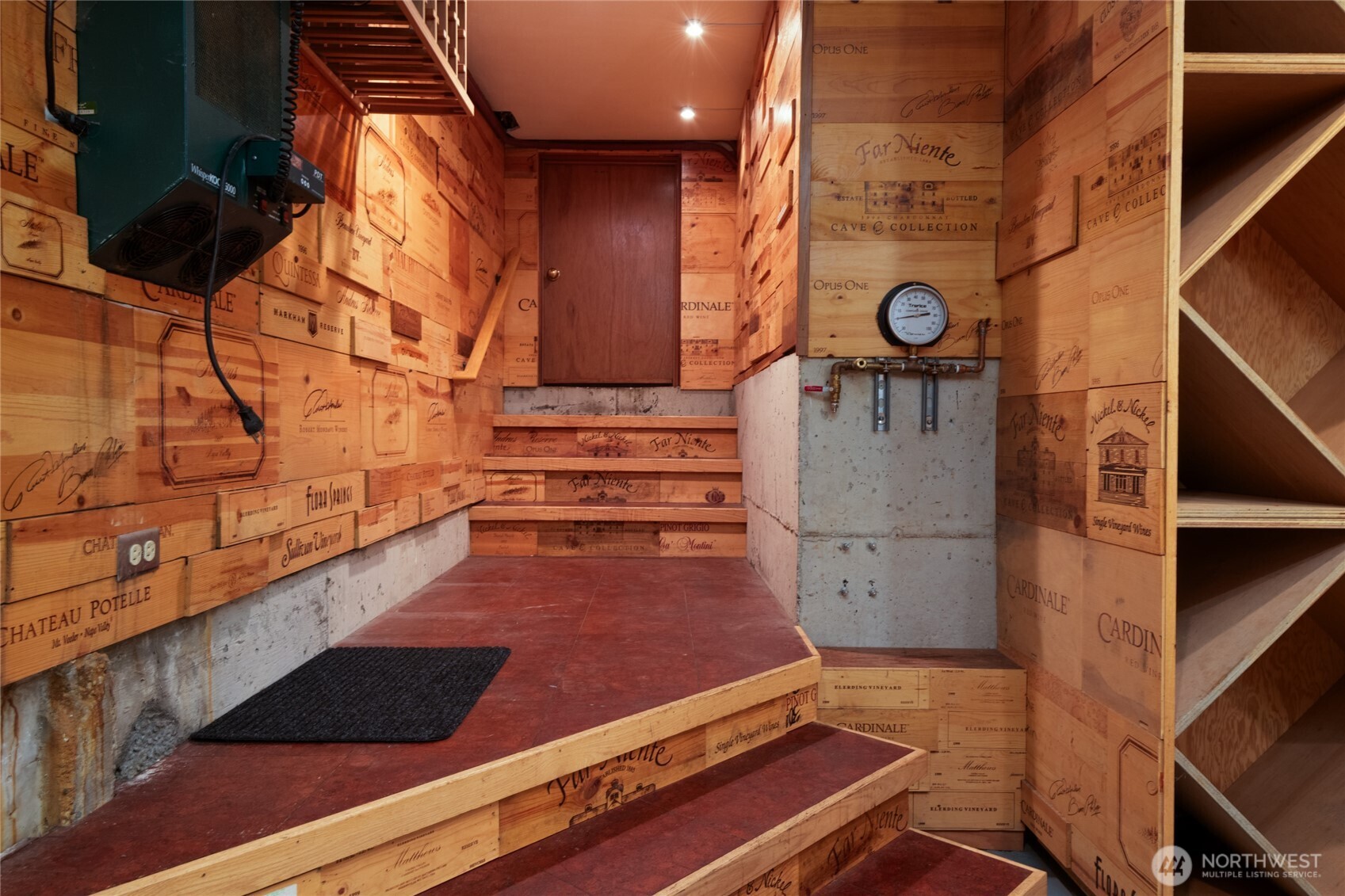 8608 Main Street , Edmonds, WA 98026