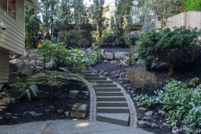 8608 Main Street , Edmonds, WA 98026 - Photo 32