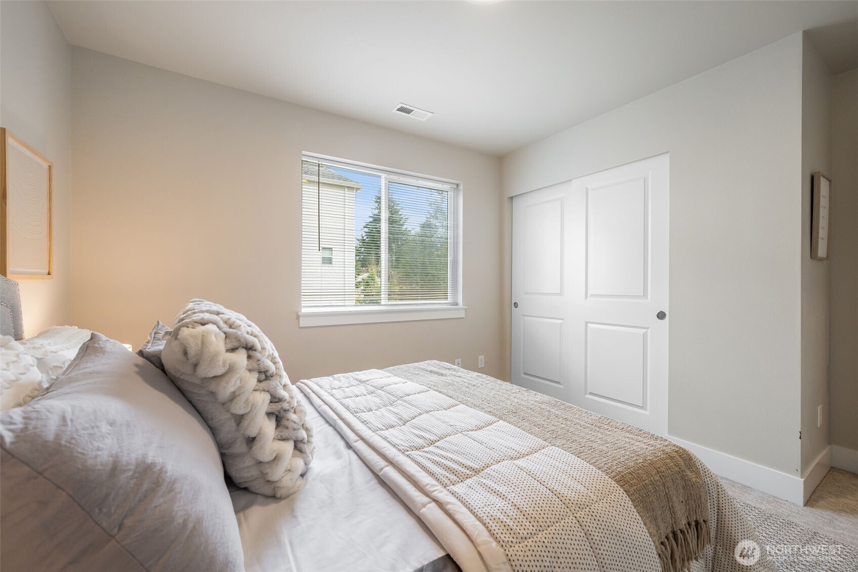 23205 89th Ave W #8, Edmonds, WA 98026