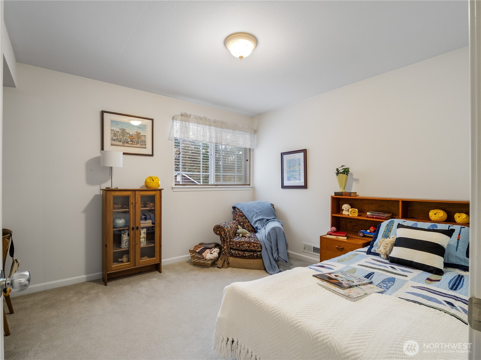 5710 61st Avenue W, University Place, WA 98467