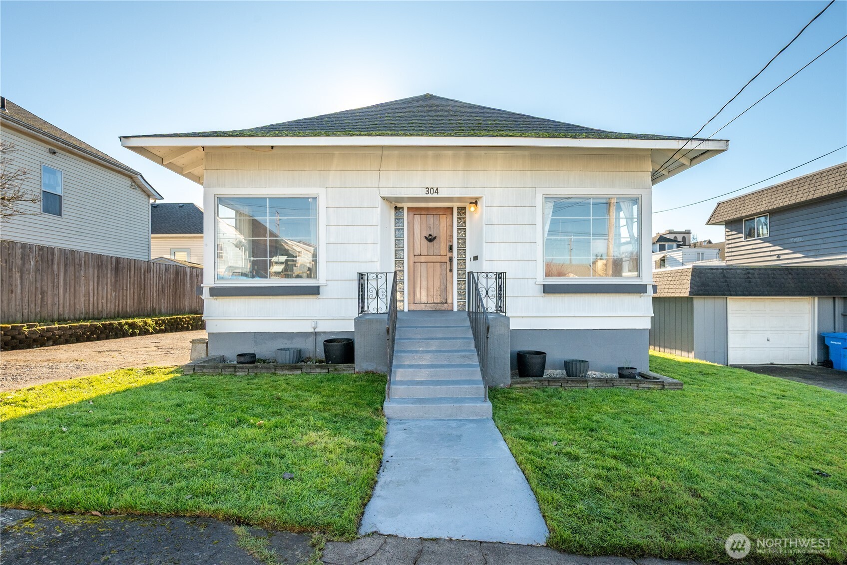 304 Crawford Street , Kelso, WA 98626