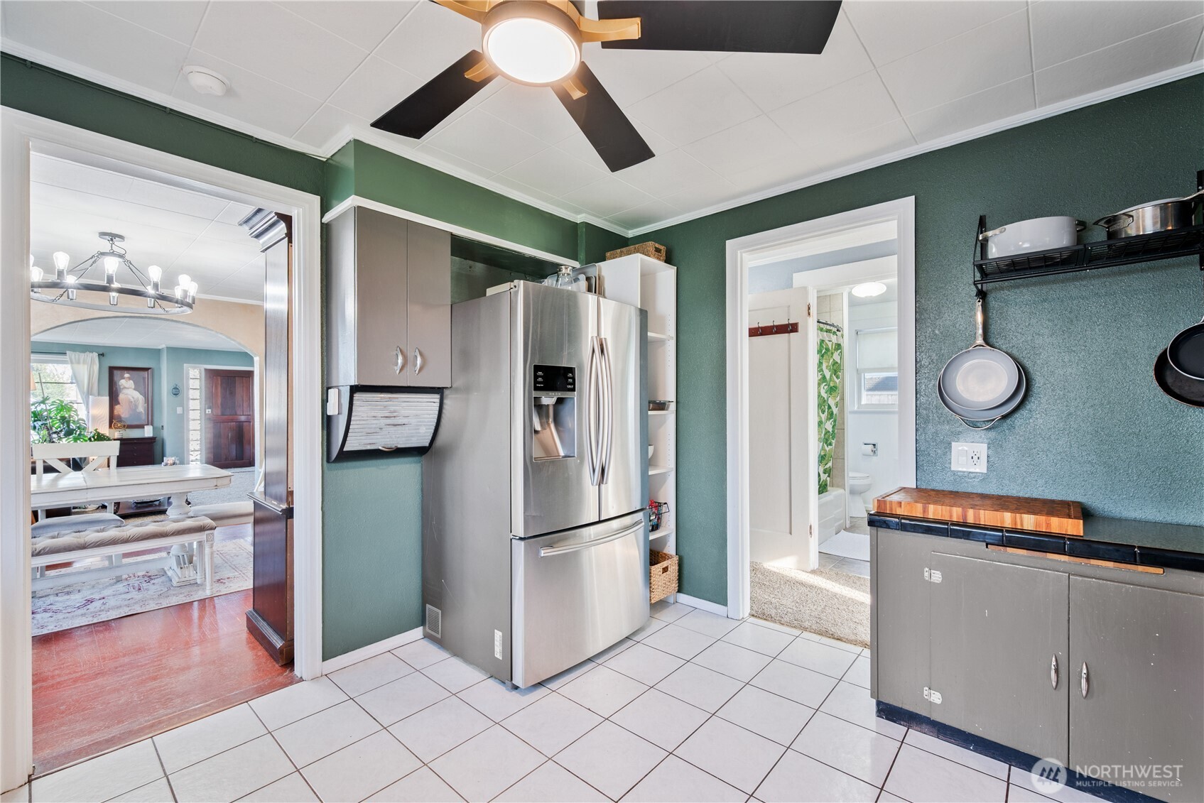 304 Crawford Street , Kelso, WA 98626