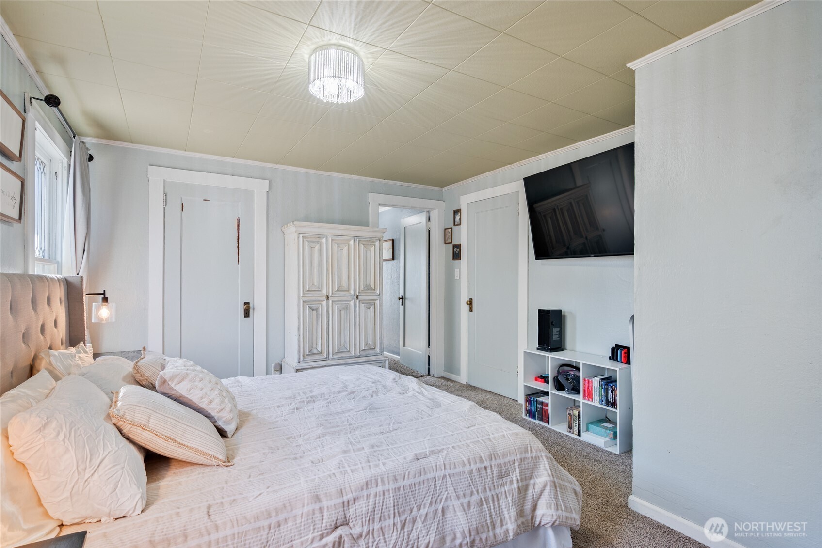 304 Crawford Street , Kelso, WA 98626