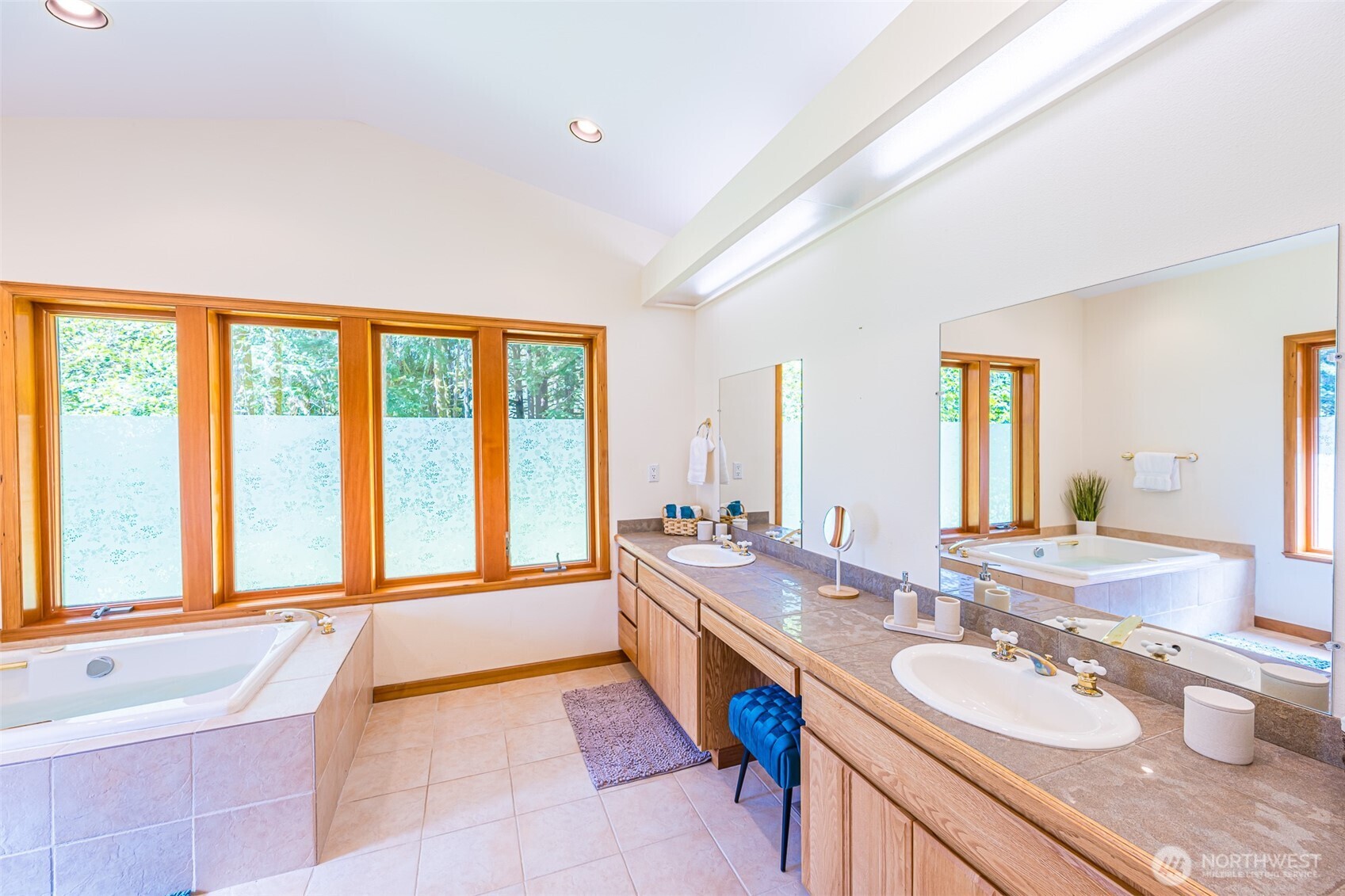 173 Pleasant Meadows , Beaver, WA 98305