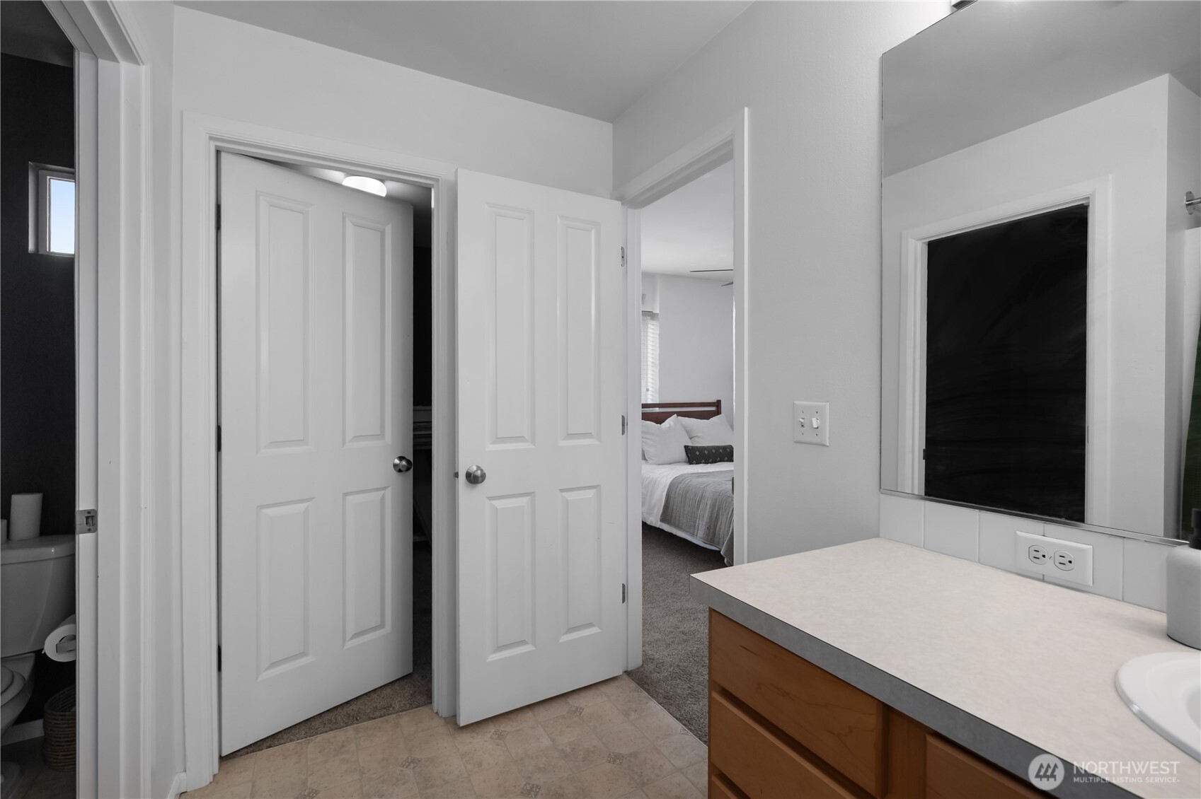 5805 SE Pennsylvania St , Lacey, WA 98513