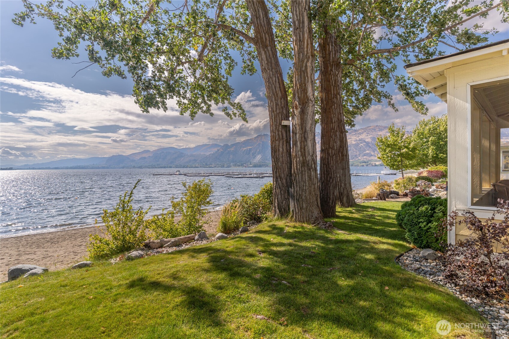 117 Barefoot Lane , Oroville, WA 98844