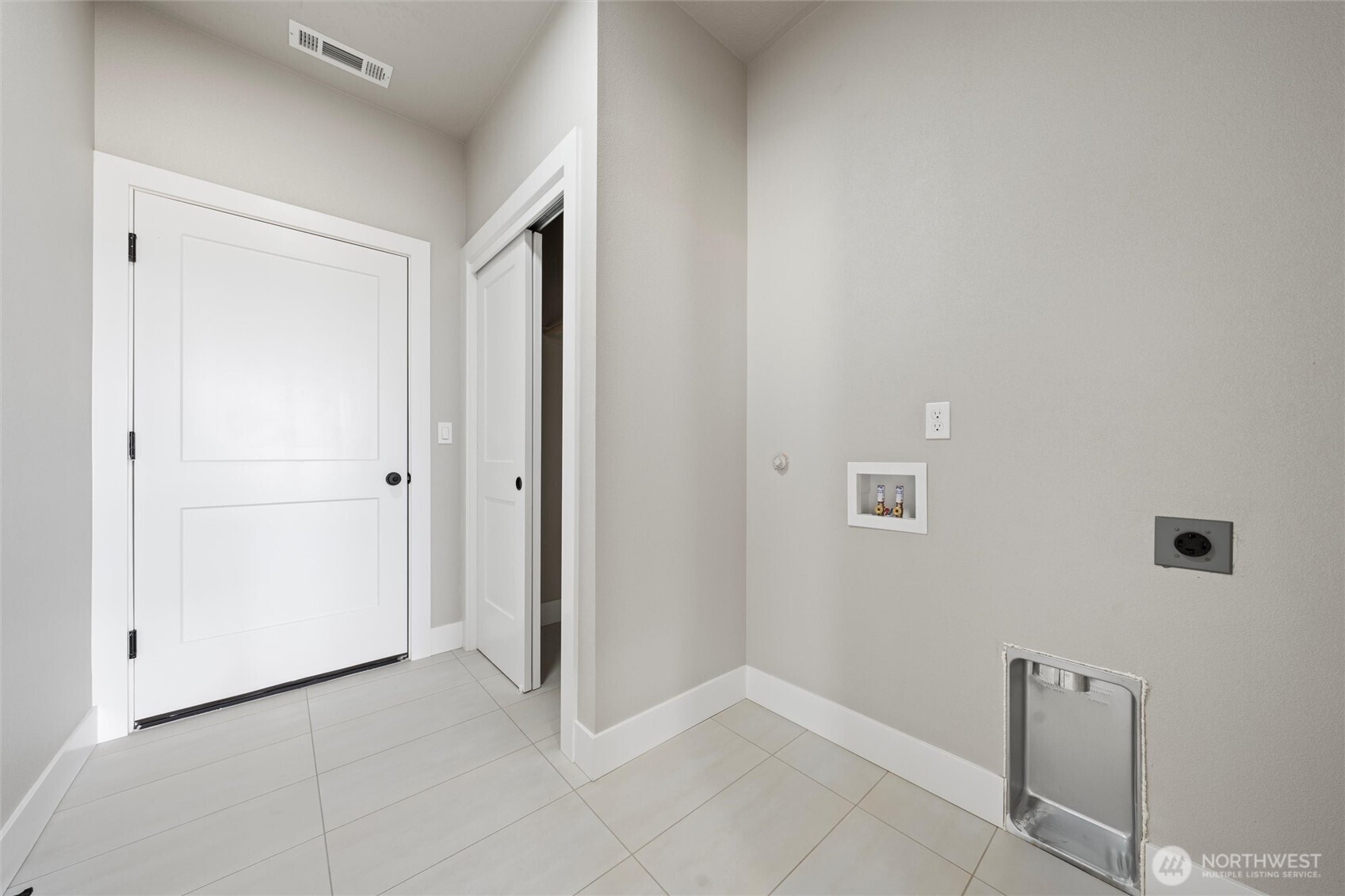 704 N Street NE, Quincy, WA 98848