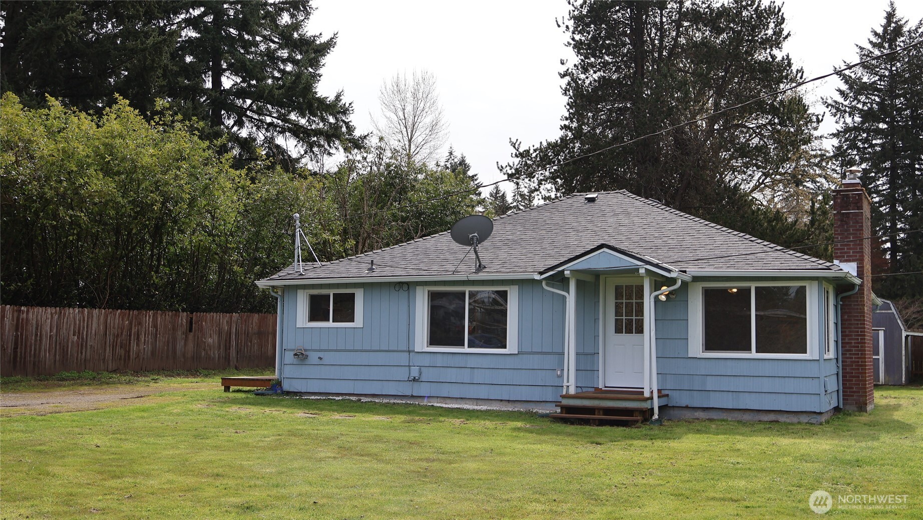 4484 SE Foss Road , Port Orchard, WA 98366
