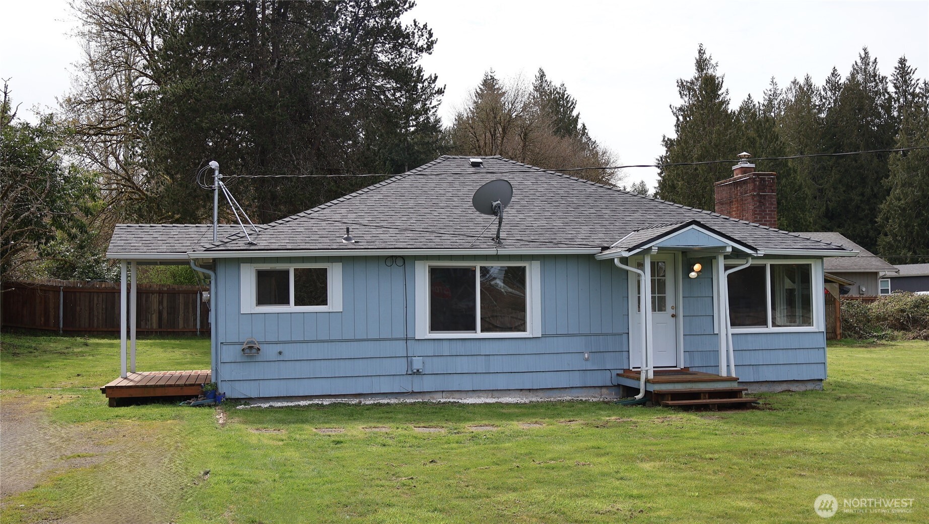 4484 SE Foss Road , Port Orchard, WA 98366