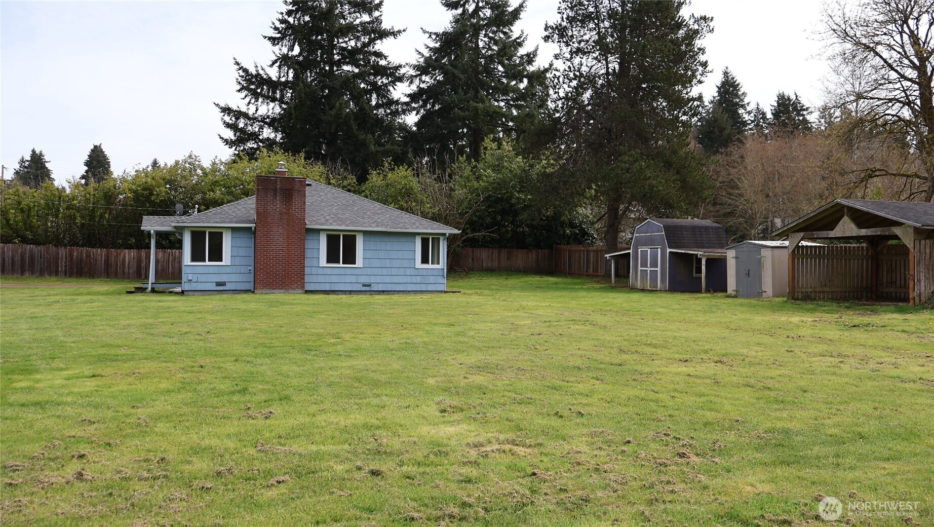 4484 SE Foss Road , Port Orchard, WA 98366