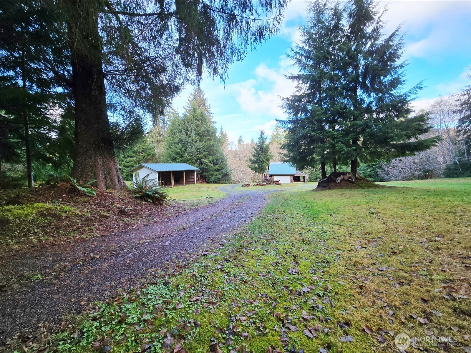 1405 Merchants Road , Forks, WA 98331