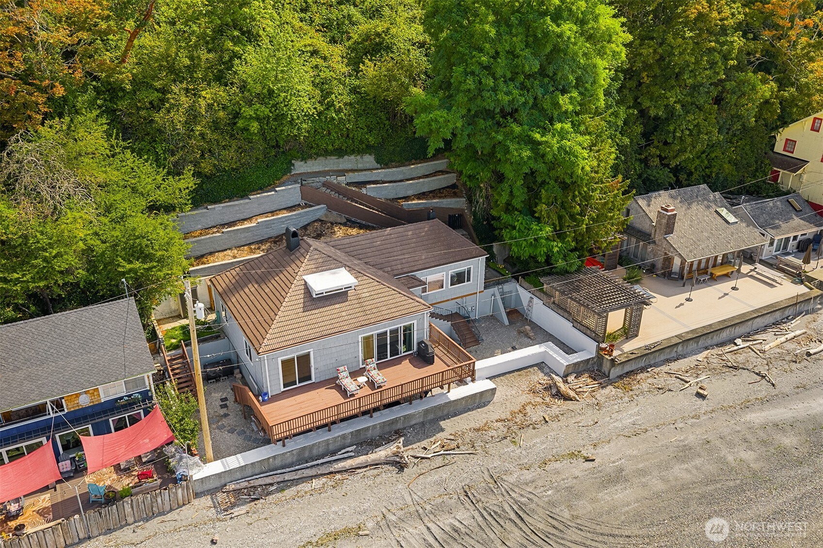 212 S 219th Street , Normandy Park, WA 98198