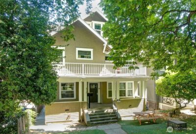 4738 17th Avenue NE, Seattle, WA 98105