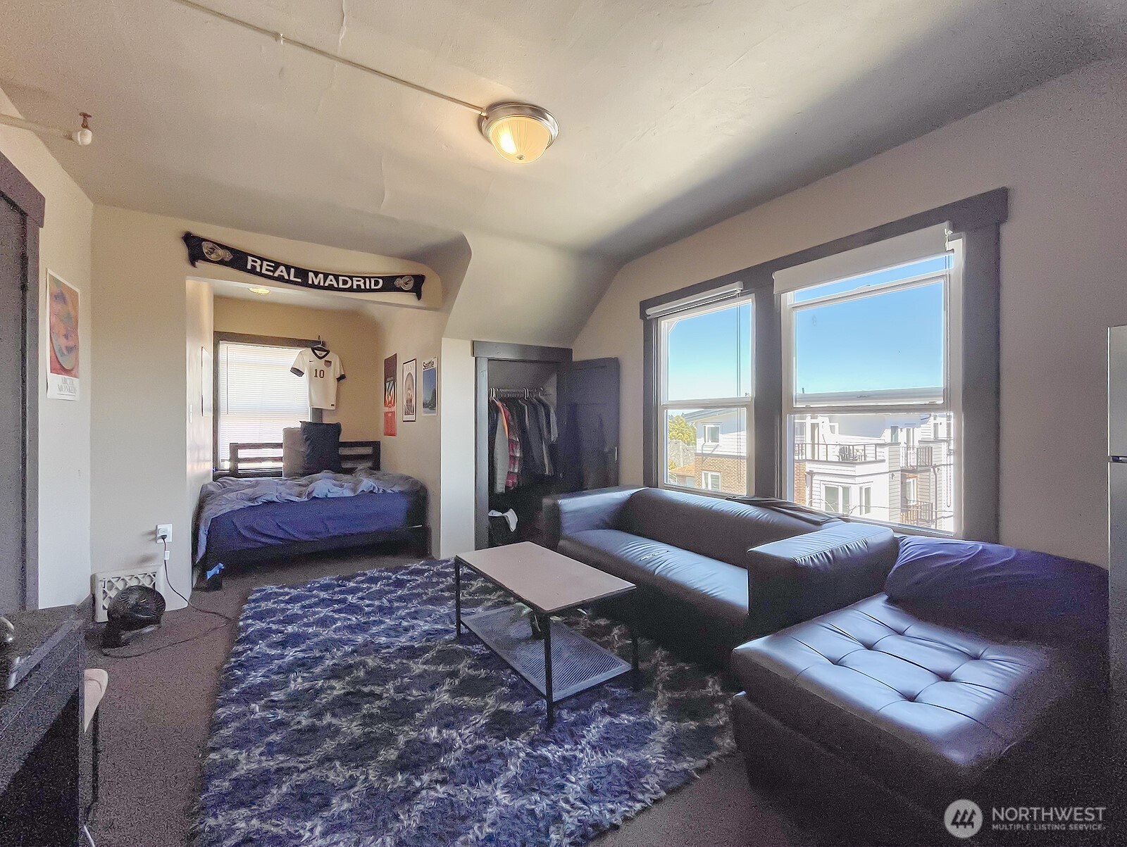 4738 17th Avenue NE, Seattle, WA 98105