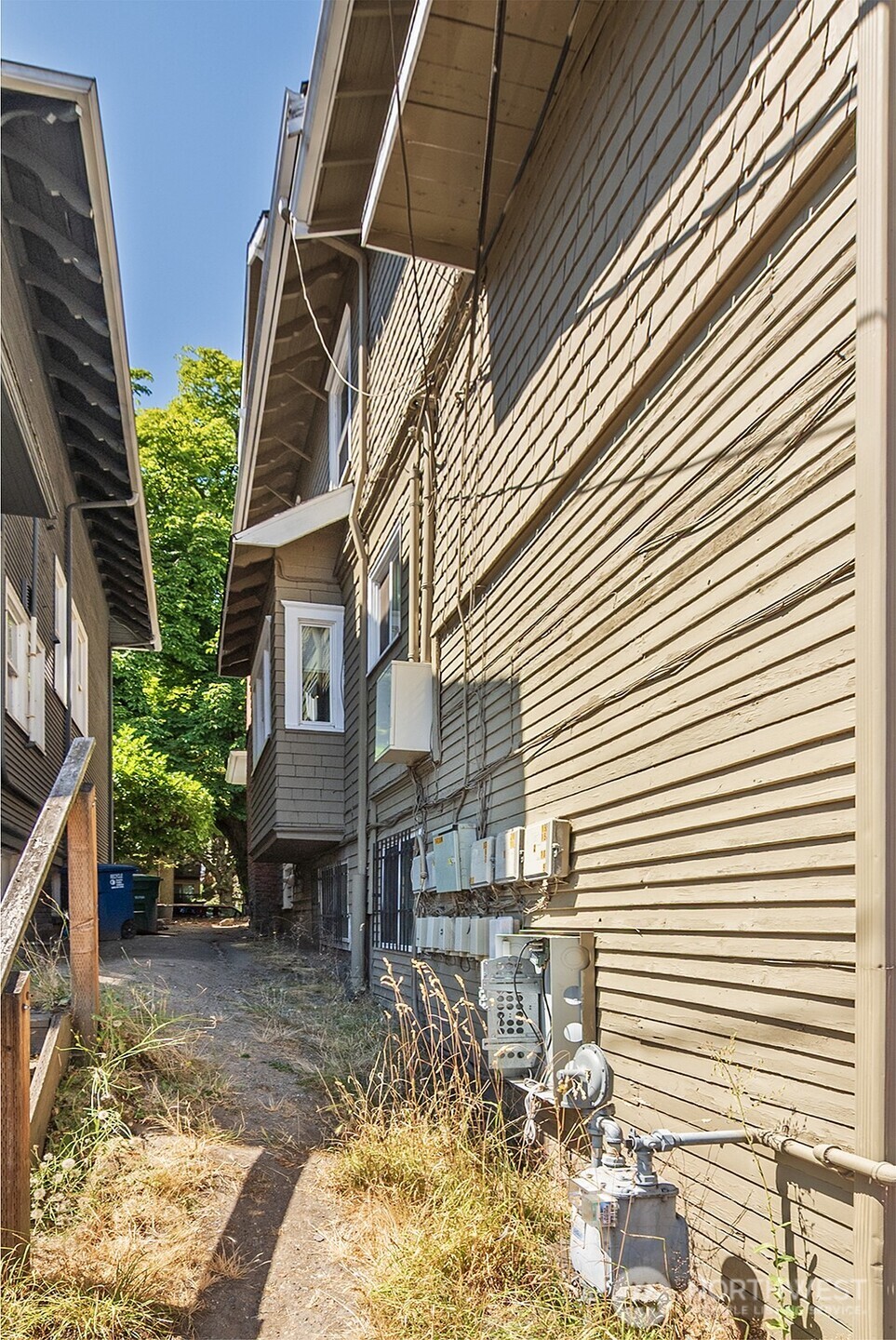 4738 17th Avenue NE, Seattle, WA 98105