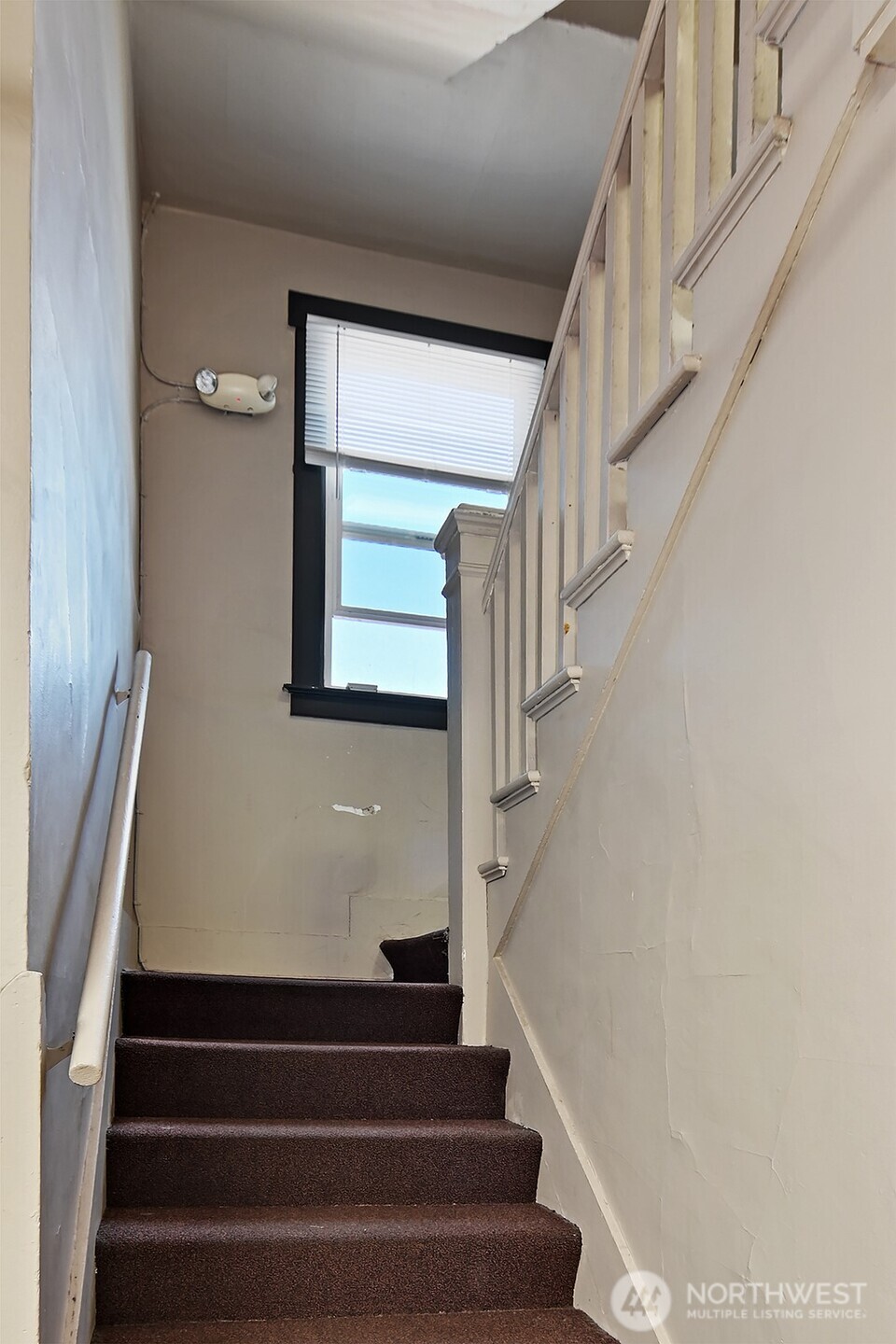 4738 17th Avenue NE, Seattle, WA 98105