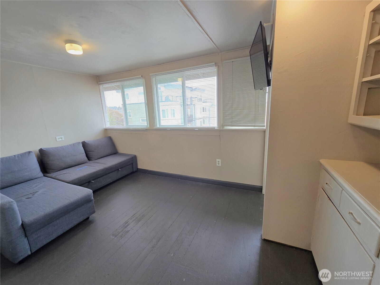 4738 17th Avenue NE, Seattle, WA 98105