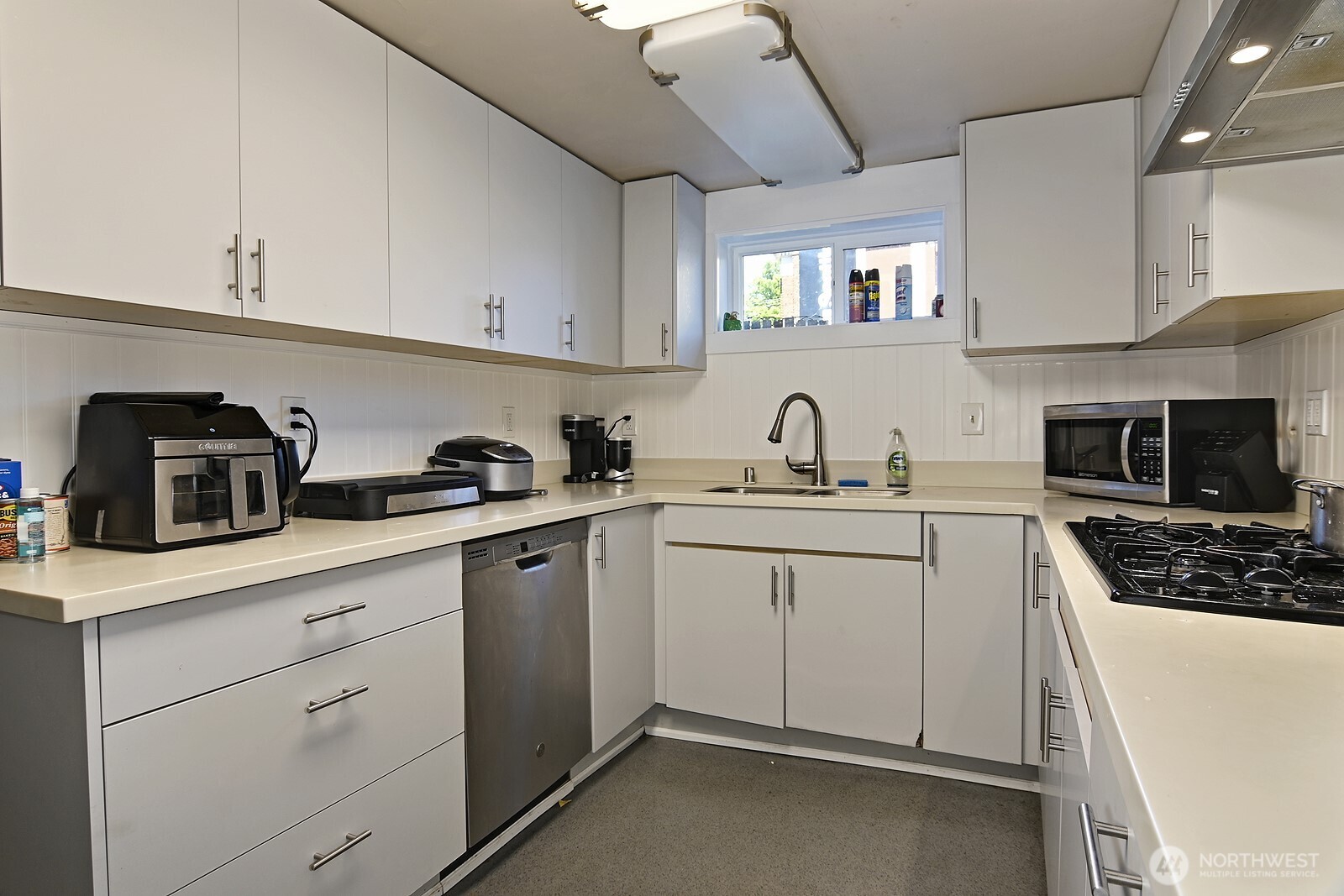 4738 17th Avenue NE, Seattle, WA 98105