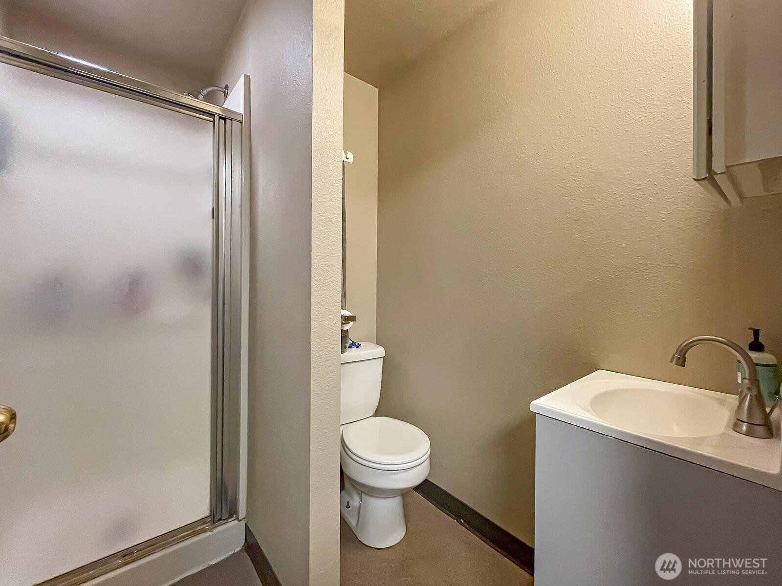 4738 17th Avenue NE, Seattle, WA 98105