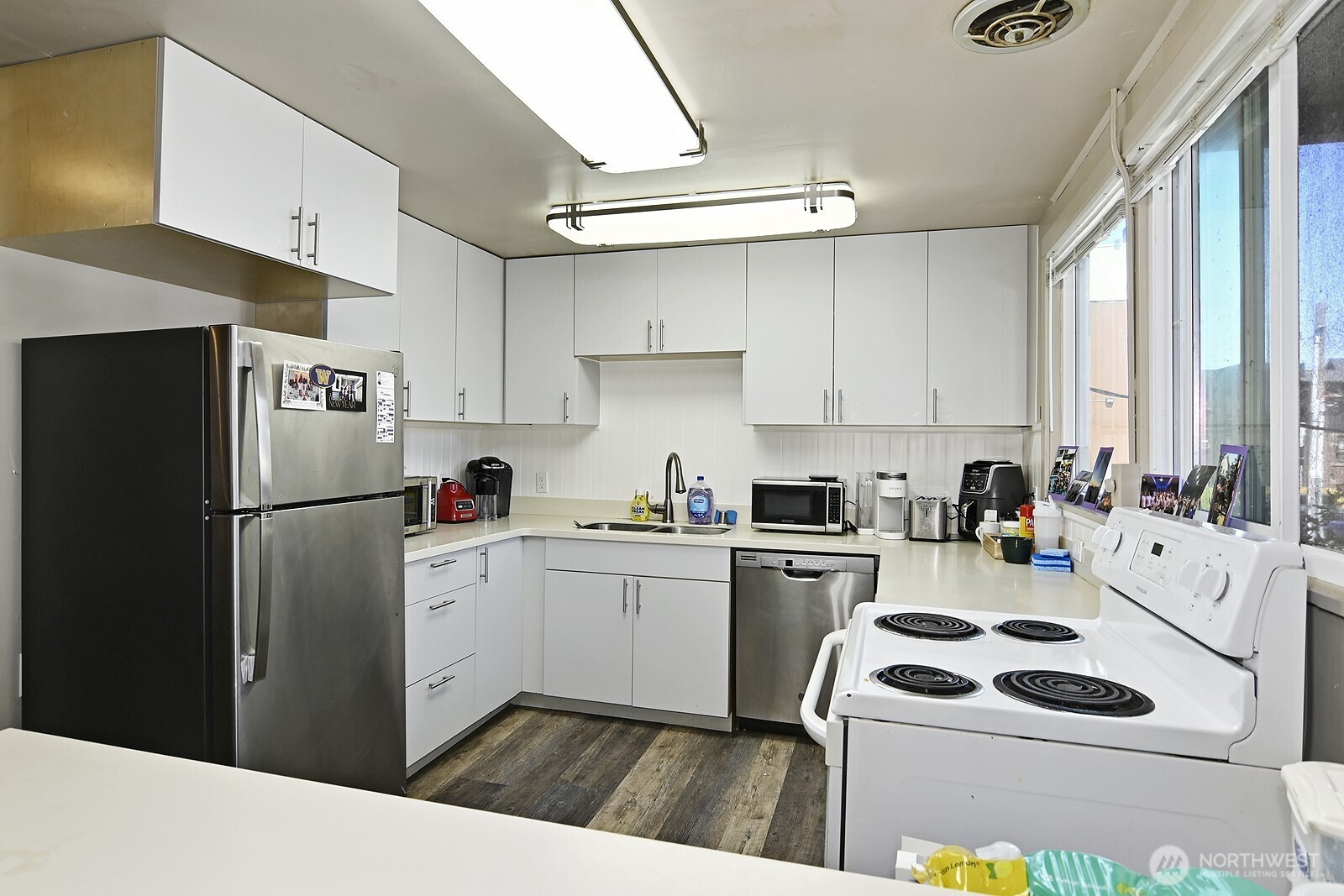 4738 17th Avenue NE, Seattle, WA 98105