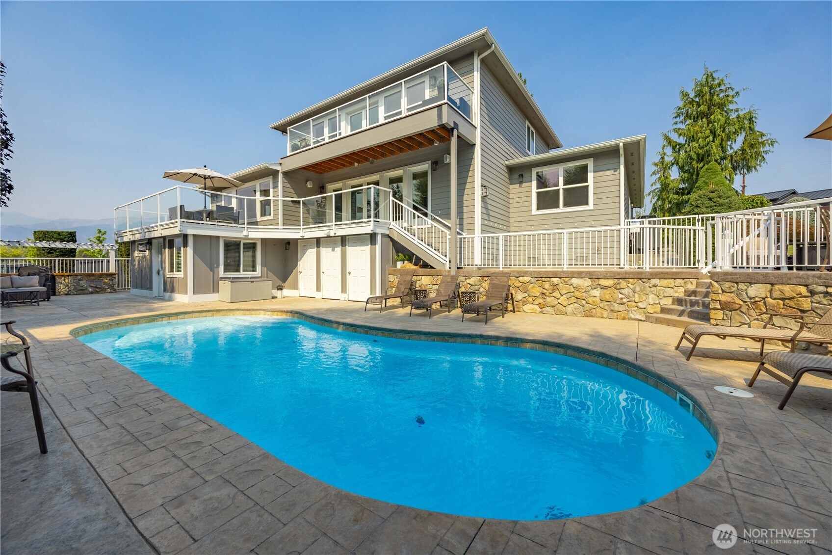 60 Wall Street , Manson, WA 98831