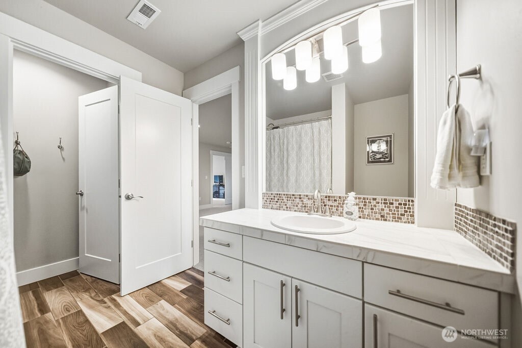 5908 63rd Avenue Ct NW, Gig Harbor, WA 98335