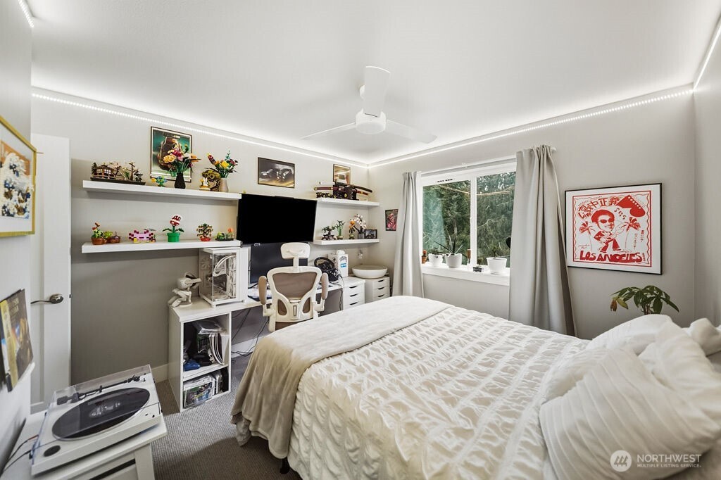 5908 63rd Avenue Ct NW, Gig Harbor, WA 98335