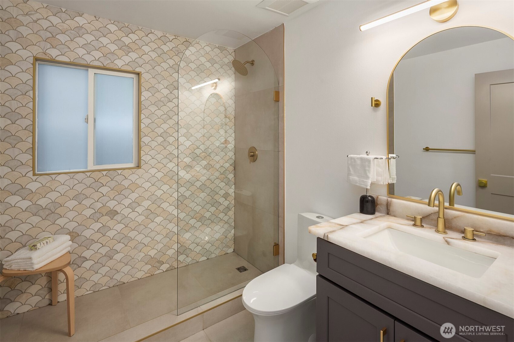 1016 NW 85th Street , Seattle, WA 98117