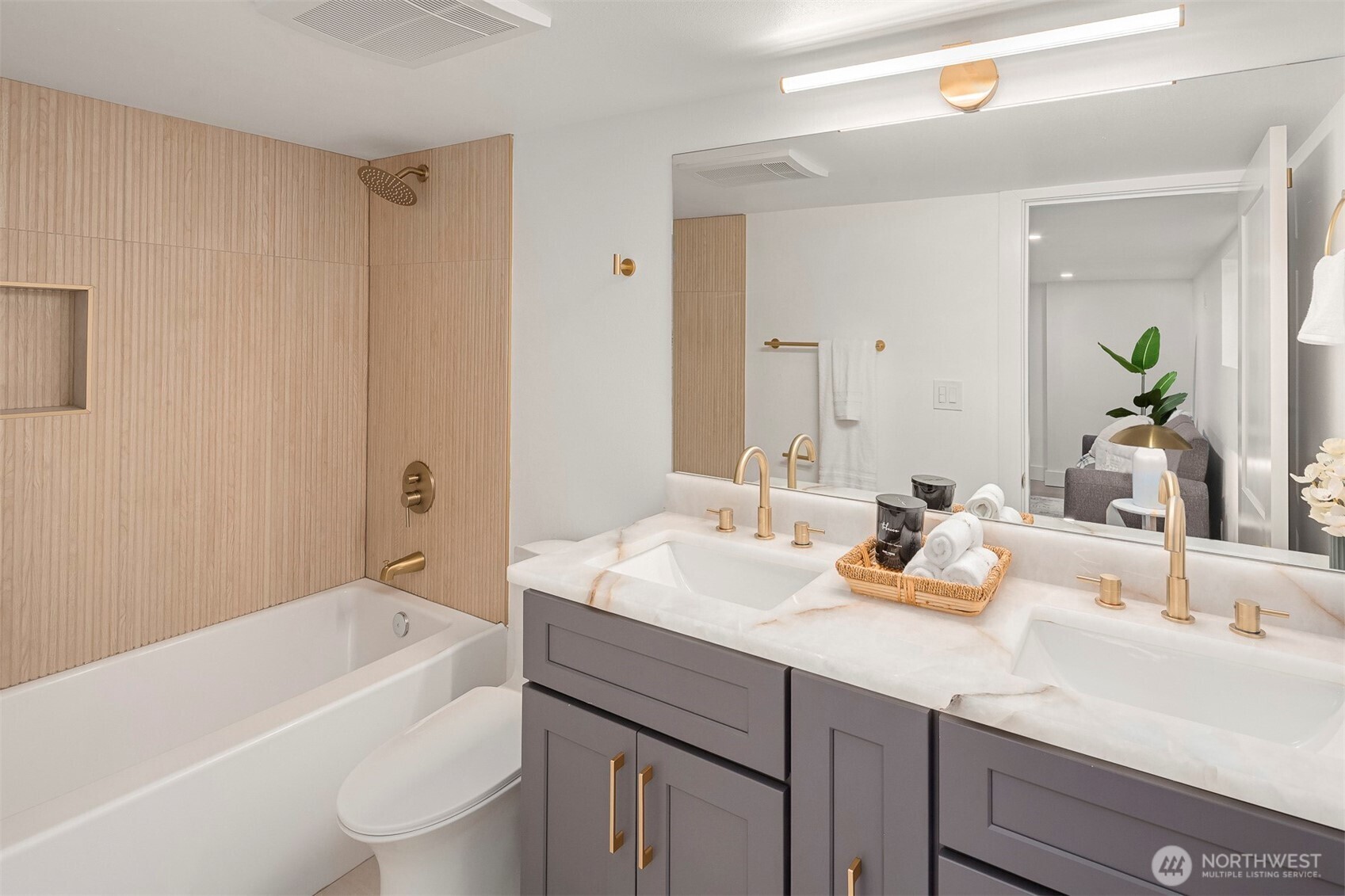 1016 NW 85th Street , Seattle, WA 98117