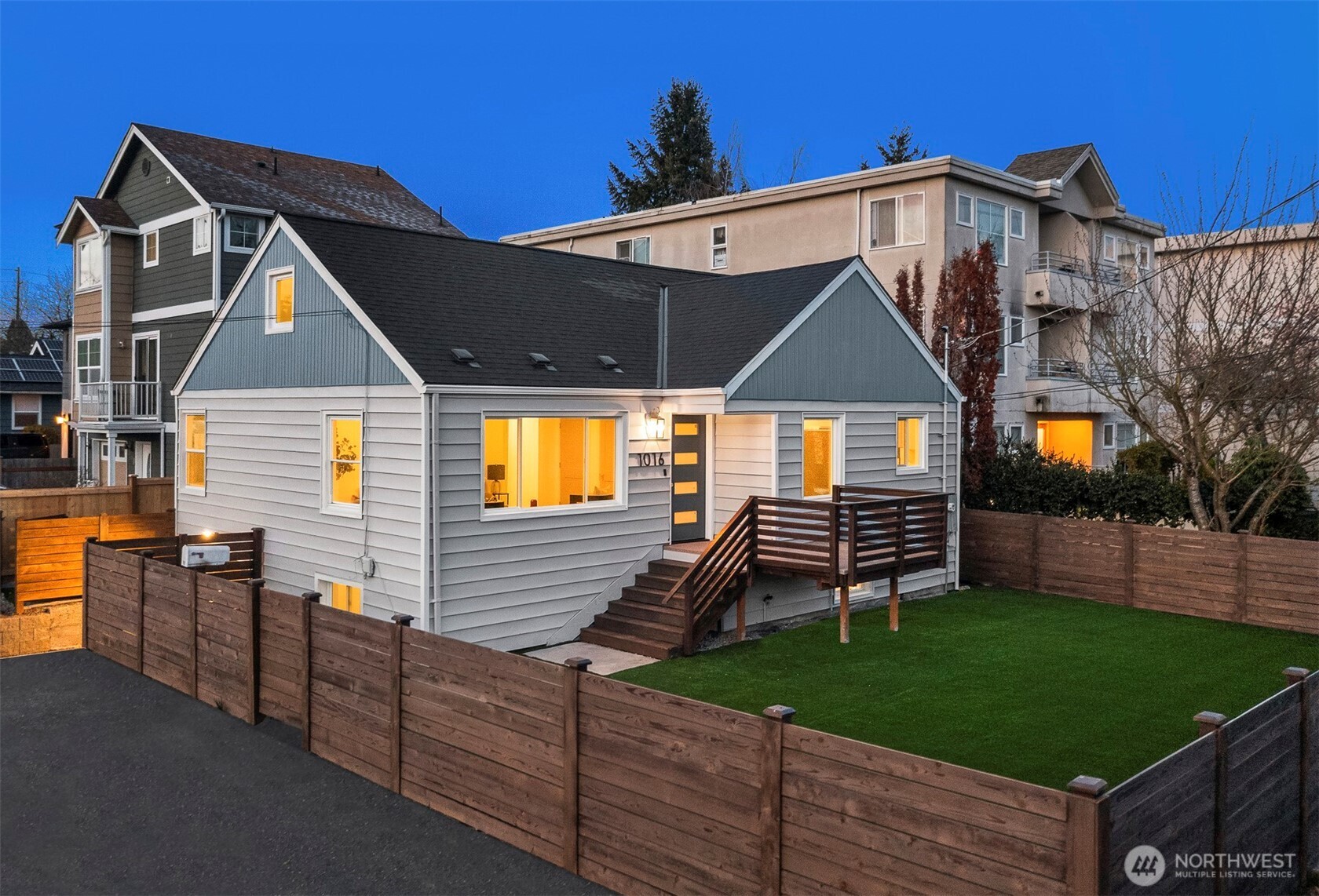 1016 NW 85th Street , Seattle, WA 98117