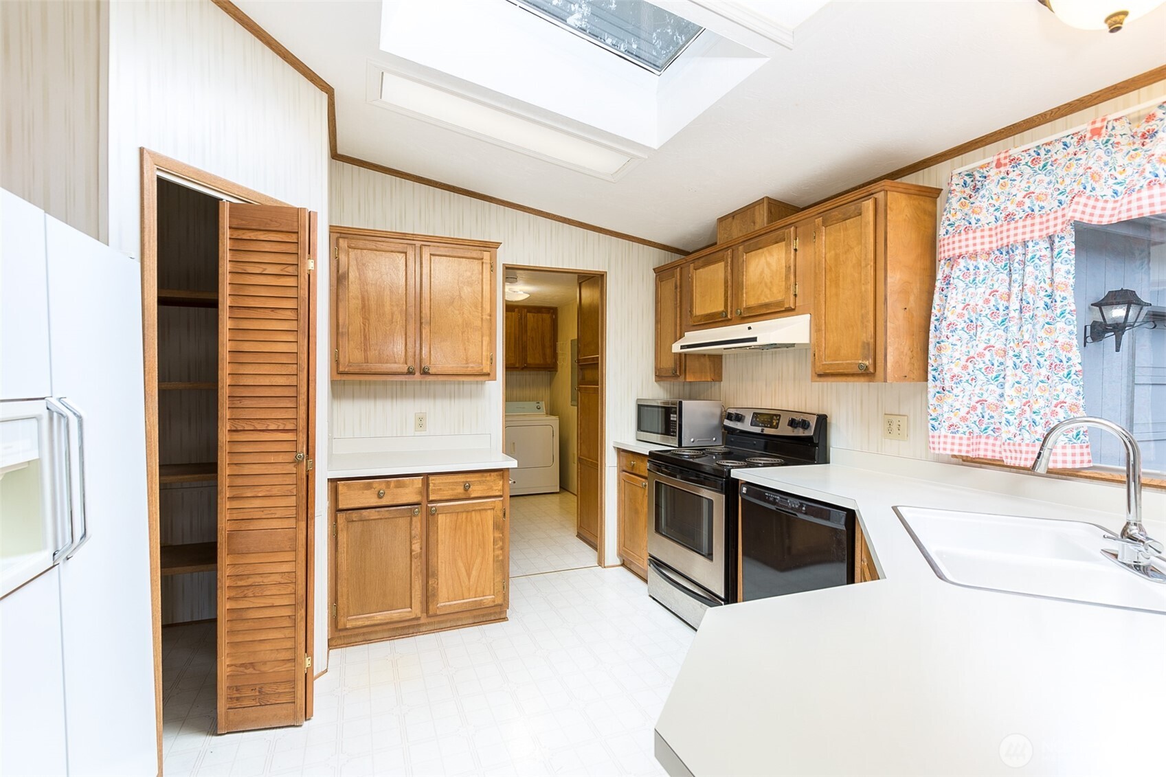 200 Fircrest Drive , Sequim, WA 98382